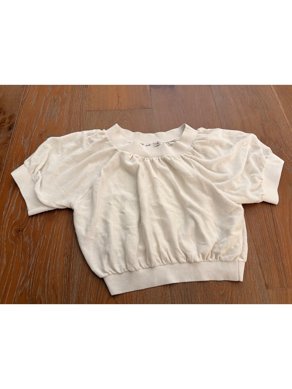 Club Monaco Cream Short Sleeve Gathered Crop Top Cozy Chic XS